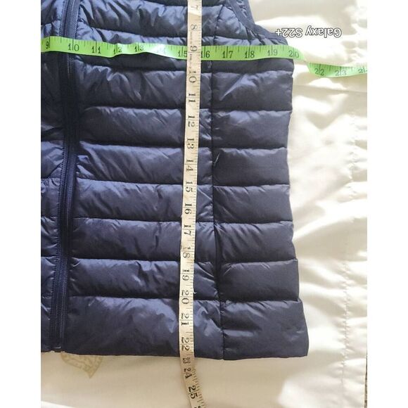 V21  Pure Down Navy quilted puffer vest duck down - Picture 6 of 7